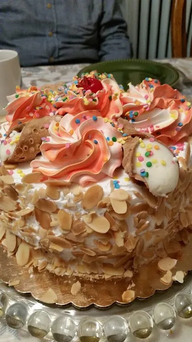 Alfonso's Pastry Shoppe Picture 7