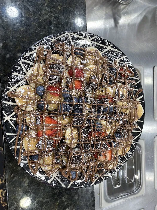 Island Crepes & Shakes Picture 6