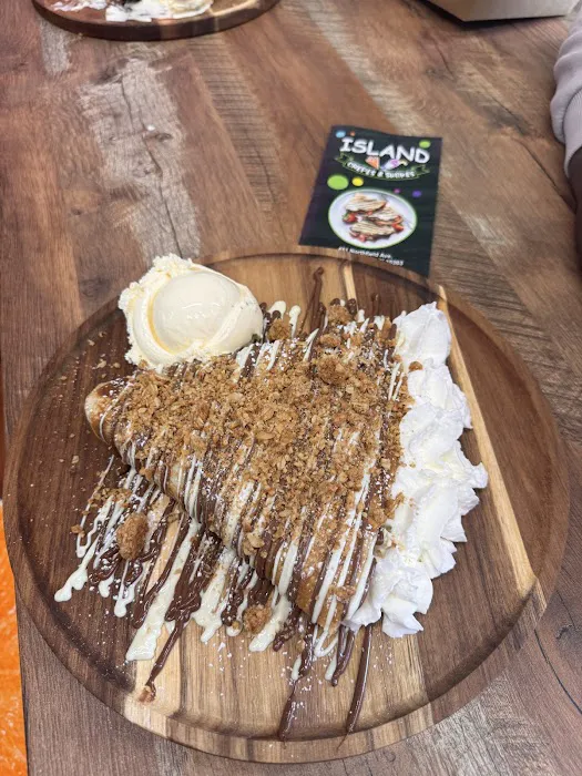 Island Crepes & Shakes Picture 8