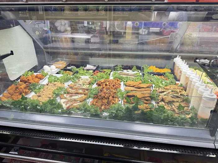 New Manor Deli Picture 4