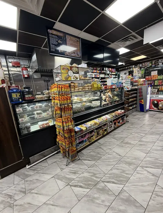 New Manor Deli Picture 1