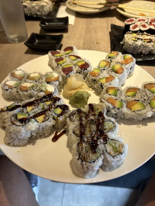 Mountain Fusion-Sushi & Ramen House Picture 6