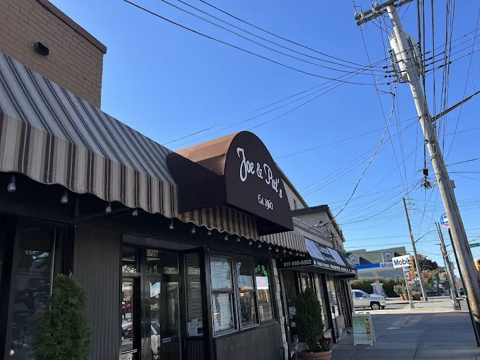 Joe & Pat's Pizzeria & Restaurant Picture 5