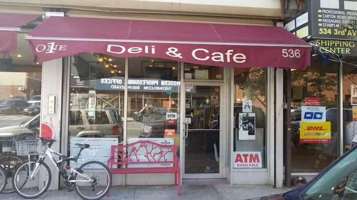 BreakHouse Cafe Picture 4