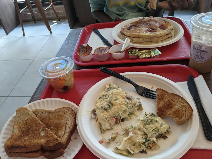 BreakHouse Cafe Picture 7