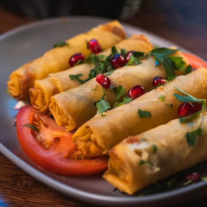 Charcoal Gardenia Picture 3