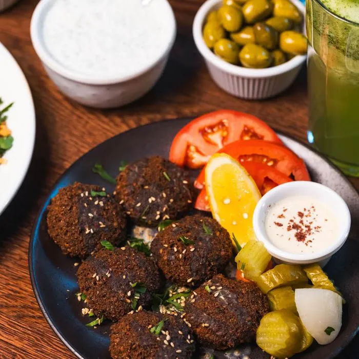 Charcoal Gardenia Picture 1