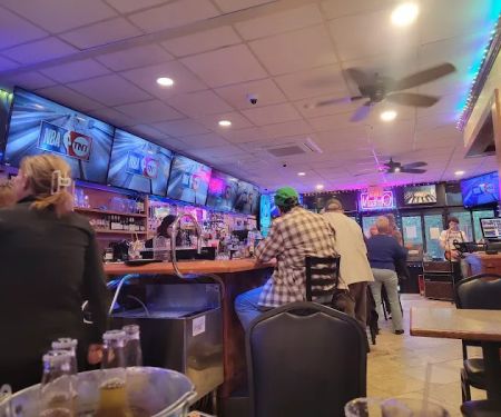 Trackside Bar & Grill