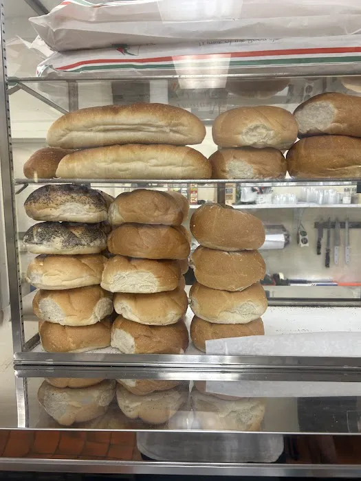 Plaza Bagels and Deli Picture 4