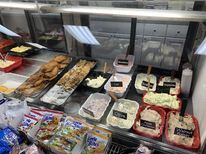 Plaza Bagels and Deli Picture 8