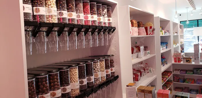 Sweets n' Such Candy Shop Picture 6