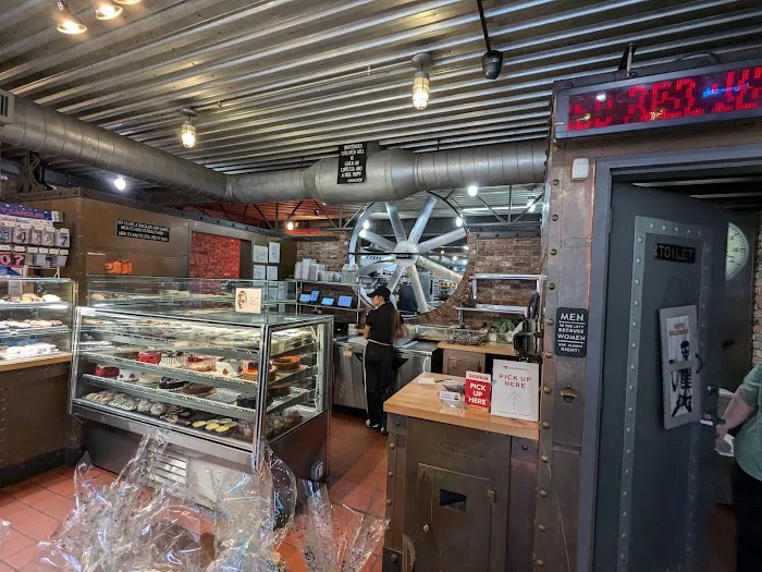 Piece-A-Cake Picture 9