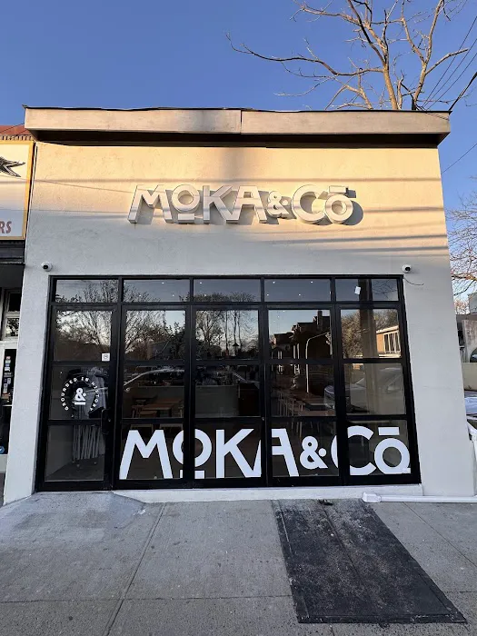 Moka & Co Picture 2