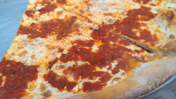 Avanti's Pizzeria Picture 3