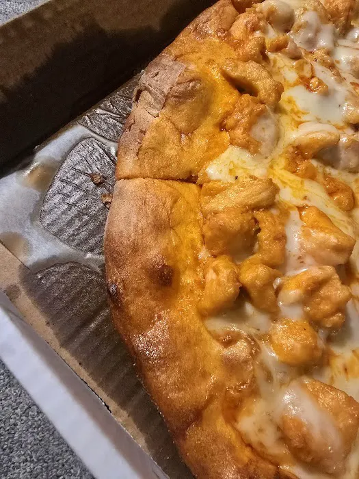 Avanti's Pizzeria Picture 7