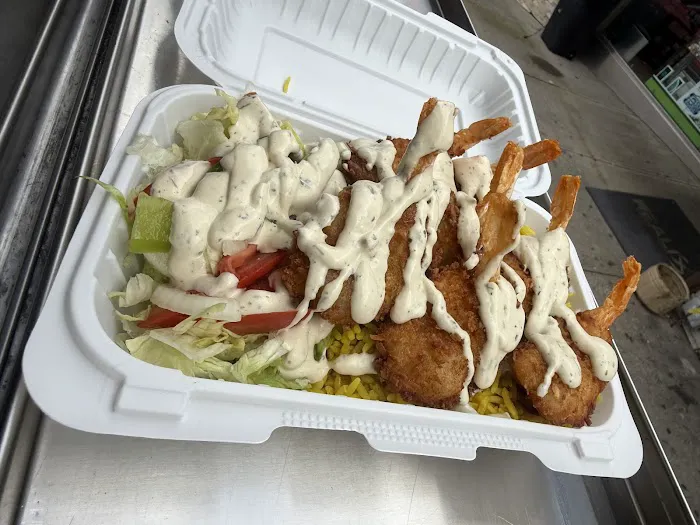 New Dorp Halal Station Picture 4