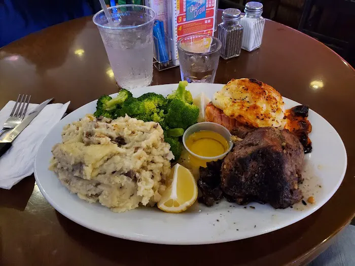 Griff's Place Picture 3