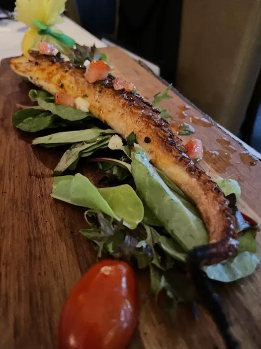 Taverna on the Bay Picture 5