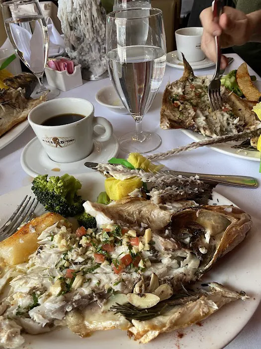 Taverna on the Bay Picture 6