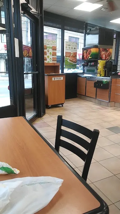 Subway - Staten Island - 90 Picture 8