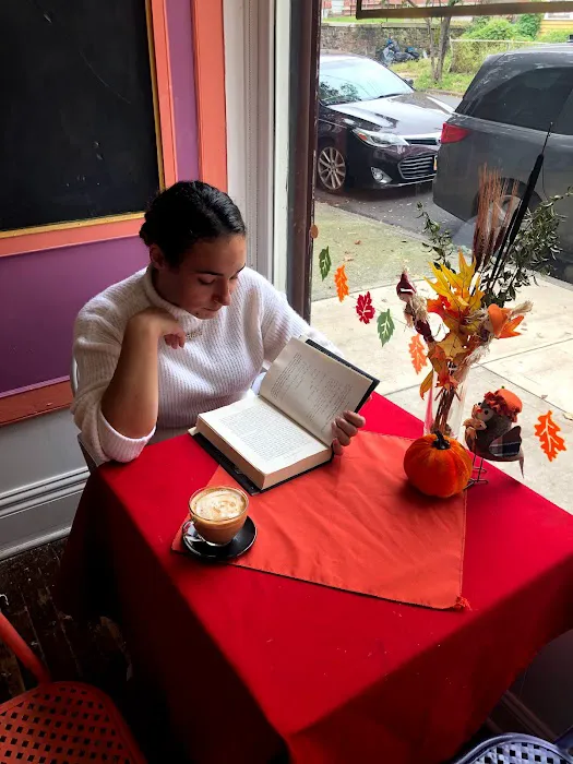 Amira Cafe and Bistro Picture 8