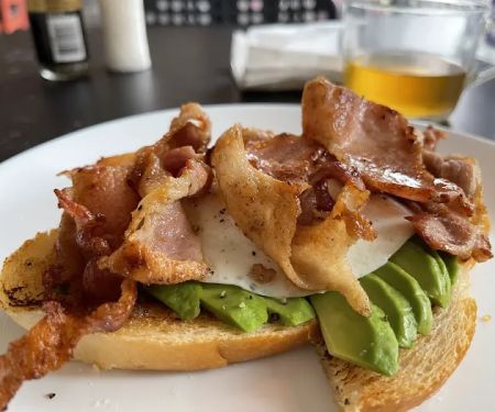 Amira Cafe and Bistro