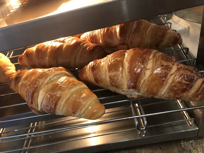 Amira Cafe and Bistro Picture 7