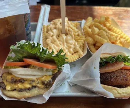 Shake Shack Empire Outlets - Staten Island Ferry