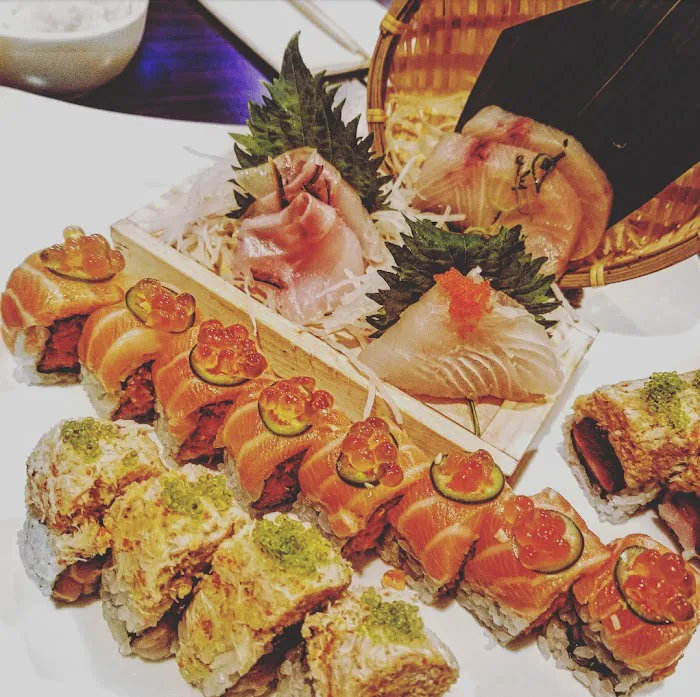 3 Guys Sushi Picture 4