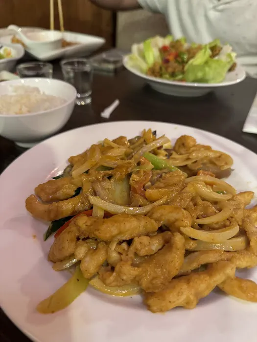 3 Guys Sushi Picture 6