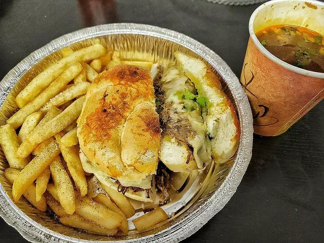 La Plaza Mexican Deli Picture 9