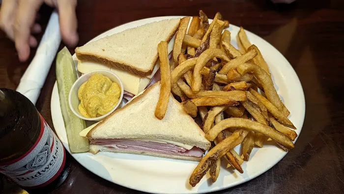 Randall Manor Tavern Picture 1