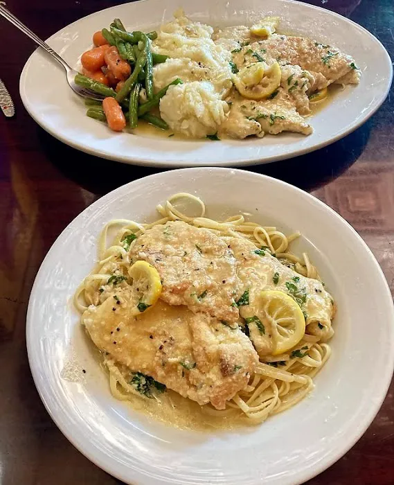 Randall Manor Tavern Picture 10