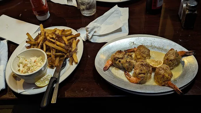 Randall Manor Tavern Picture 2