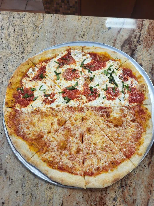 La Torretta Pizzeria Picture 4