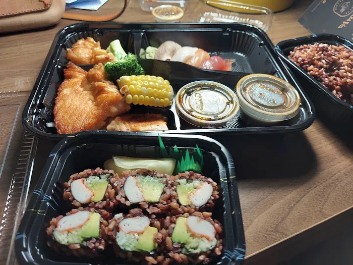 Avocado Sushi Picture 4