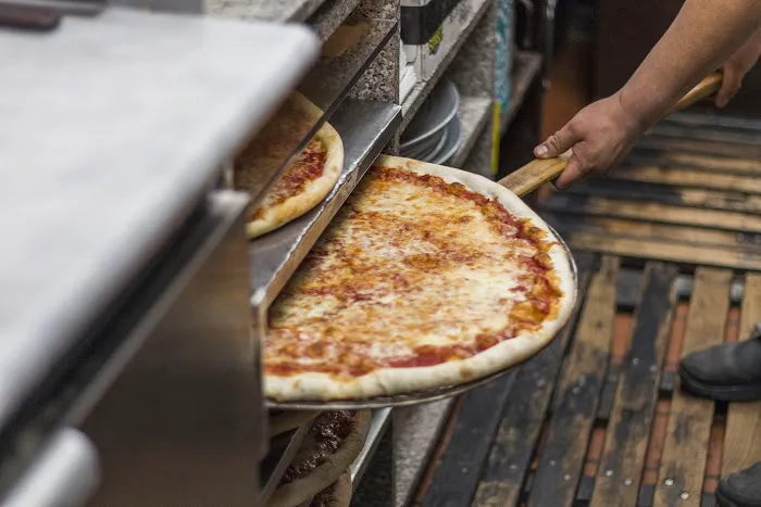 Lenny's Pizzeria Picture 4