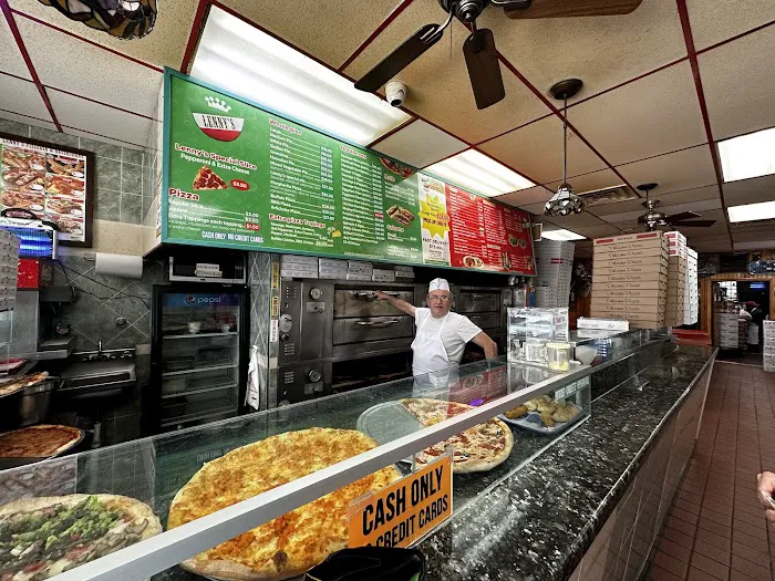 Lenny's Pizzeria Picture 7