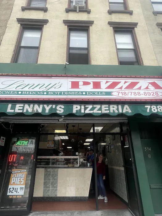 Lenny's Pizzeria Picture 2