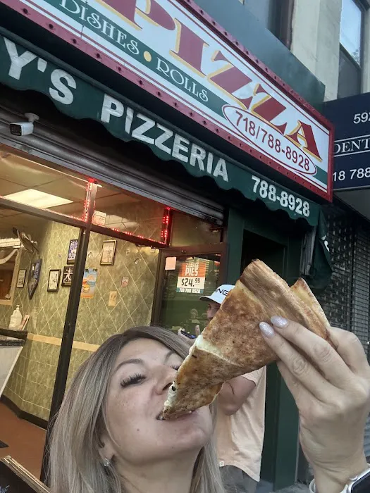Lenny's Pizzeria Picture 10