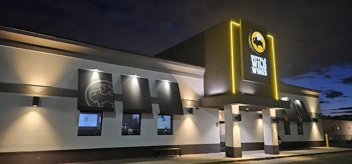 Buffalo Wild Wings Picture 2