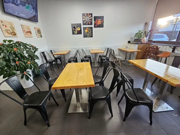 Fish Noodle House Picture 10