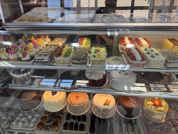 Paulanto Bakery Picture 10