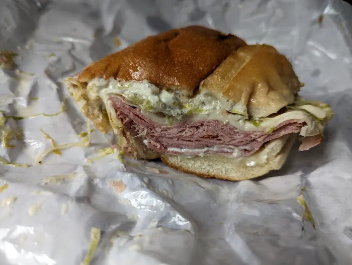 Harry's Deli Picture 8