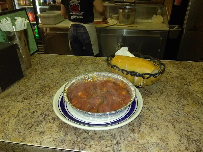 3 Bros Pizzeria Picture 7