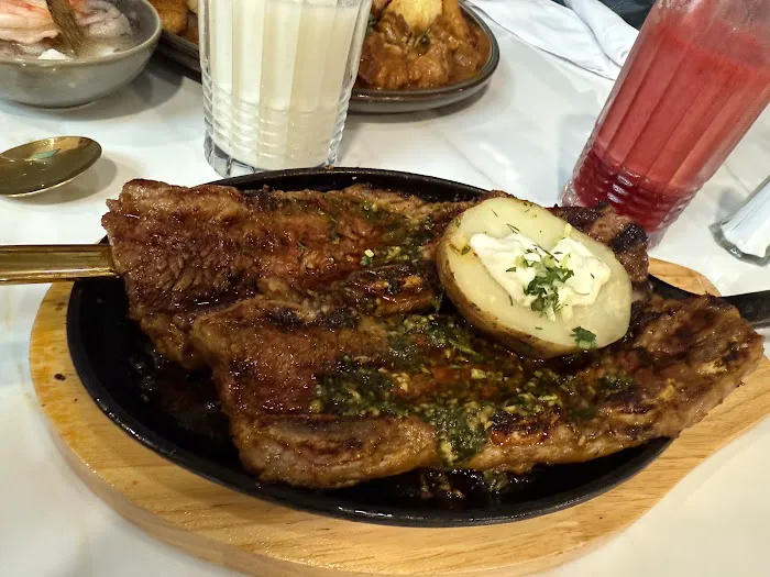 Tagua Restaurant Picture 5