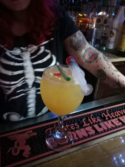 Curly Wolf Saloon Picture 1