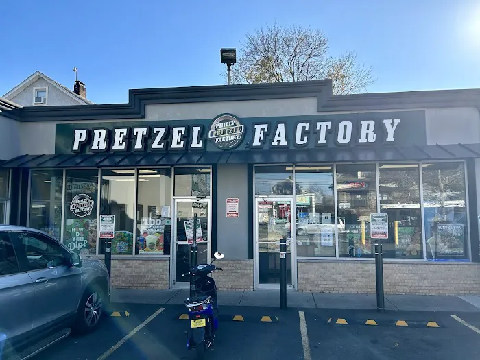 Philly Pretzel Factory - Staten Island Picture 7