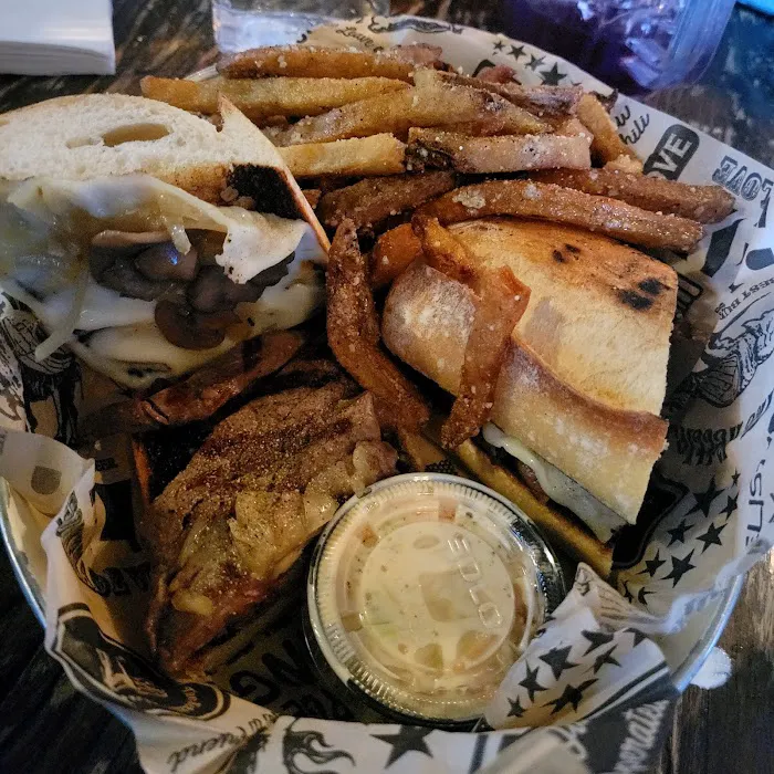 The Kettle Black Picture 6