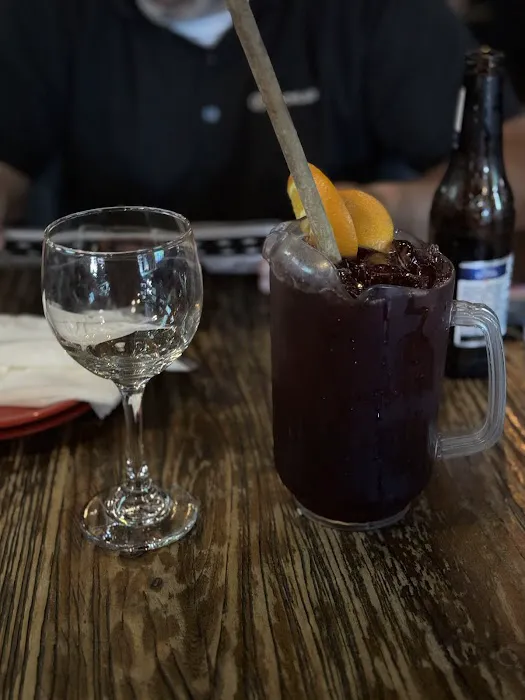 The Kettle Black Picture 4